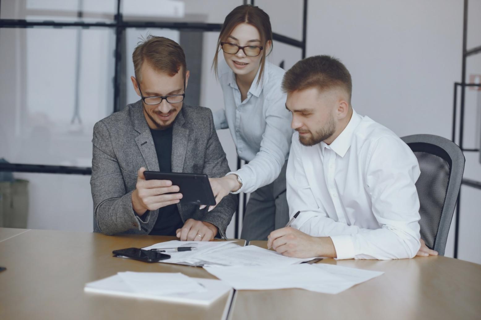 Finanzielle Planung und Strategieentwicklung